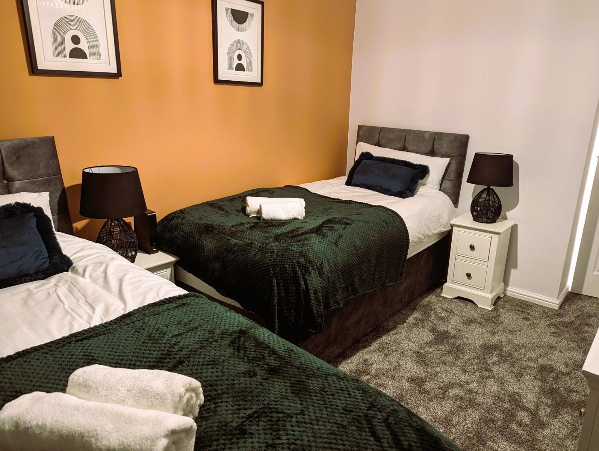 6 Guests * 4 Bedroom * Free Wi-Fi *Χάντινγκτον Εξωτερικό φωτογραφία